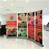 Carteles retráctiles